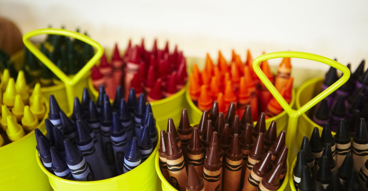 Fine Motor Activities for Toddlers: Skills by Age, Easy Ideas at Home and Messy Art on the Upper West Side
